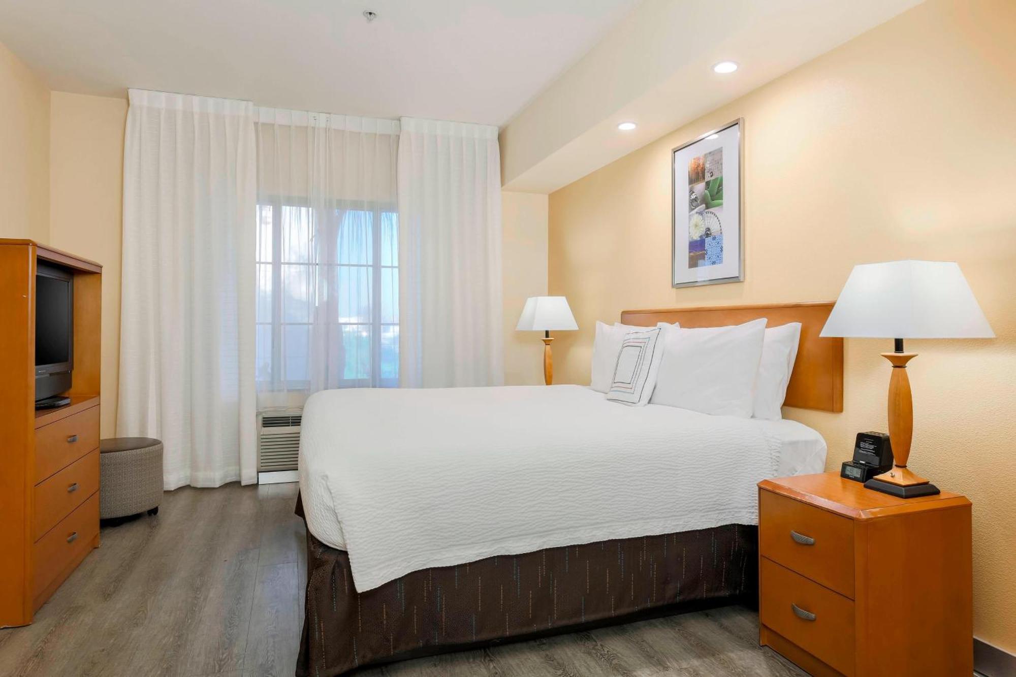 Fairfield Inn & Suites Temecula Bagian luar foto